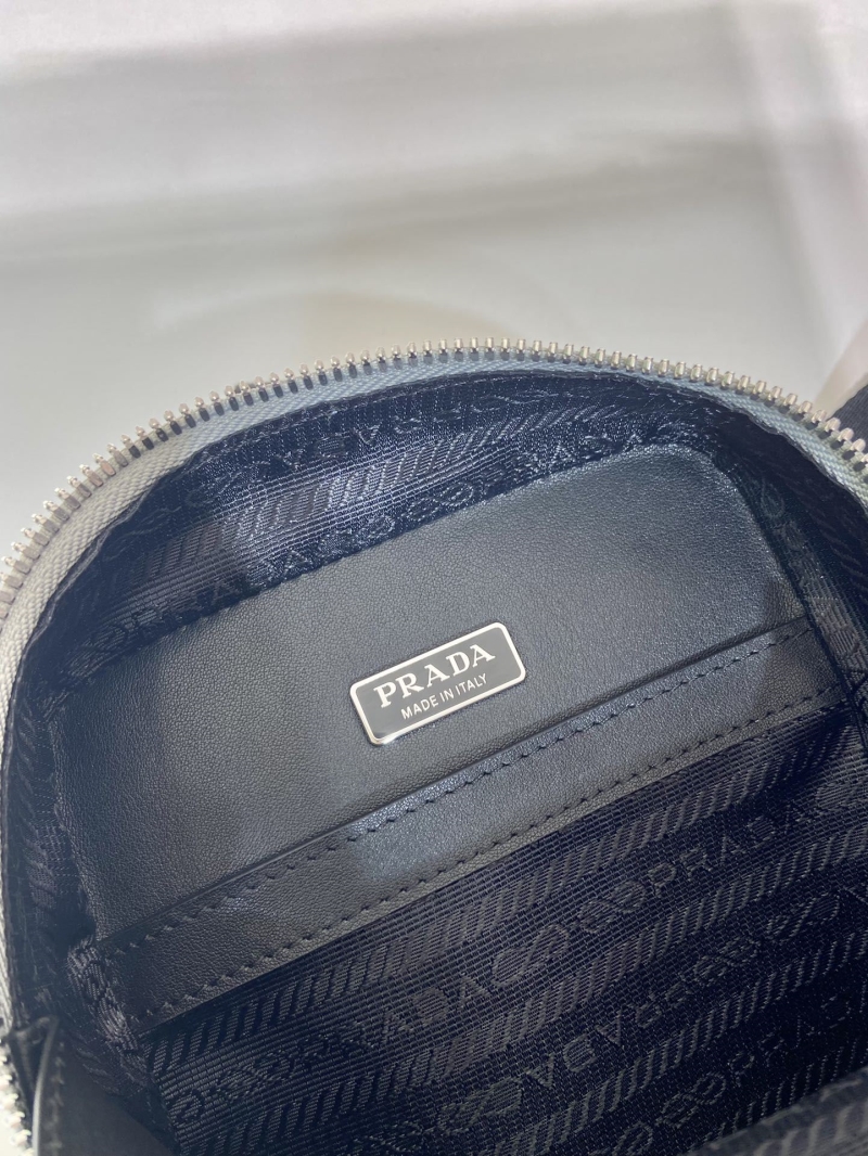 Pra*a waist chest packs